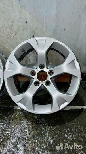 Диски BMW X1 R17 (серебристые)