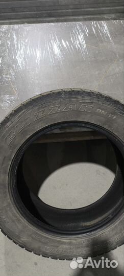 Bridgestone Blizzak DM-V1 225/65 R17