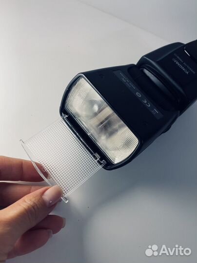 Вспышка камеры yongnuo Speedlite YN560 III