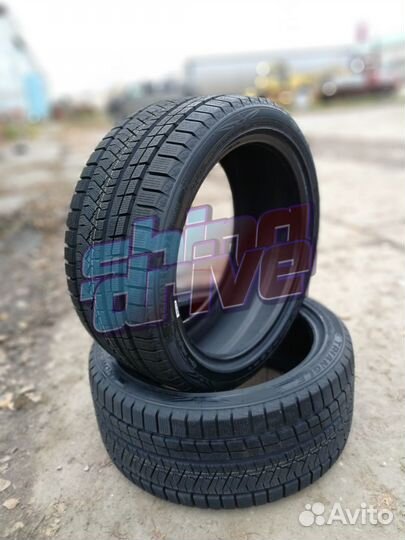 Triangle PL02 255/45 R18