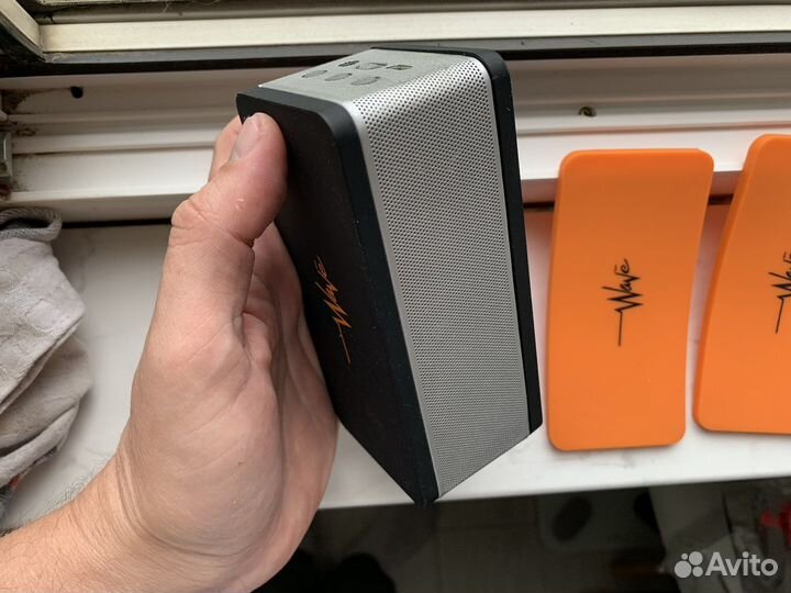 Портативная колонка wave