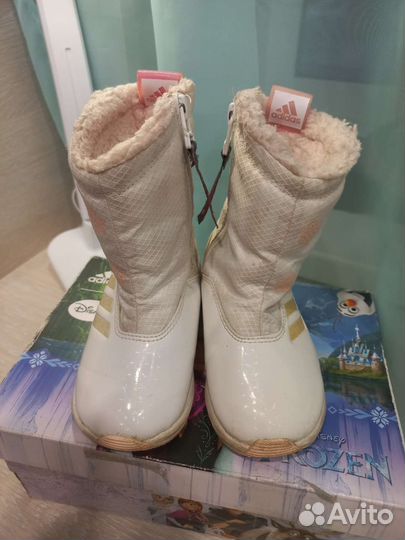 Ботинки adidas для девочки