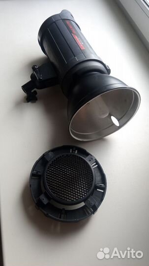 Студийный свет Фалкон те900BW