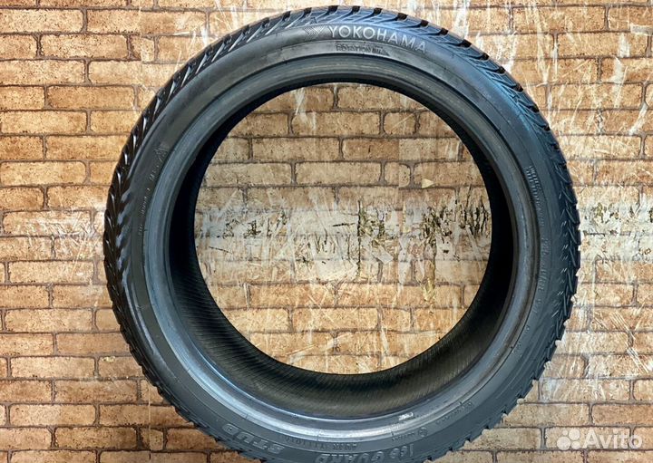 Yokohama Ice Guard IG35 245/40 R18