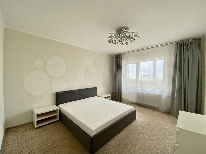 2-к. квартира, 87 м², 17/22 эт.