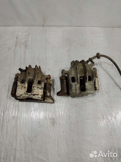 Суппорт передний Peugeot 406 дорест