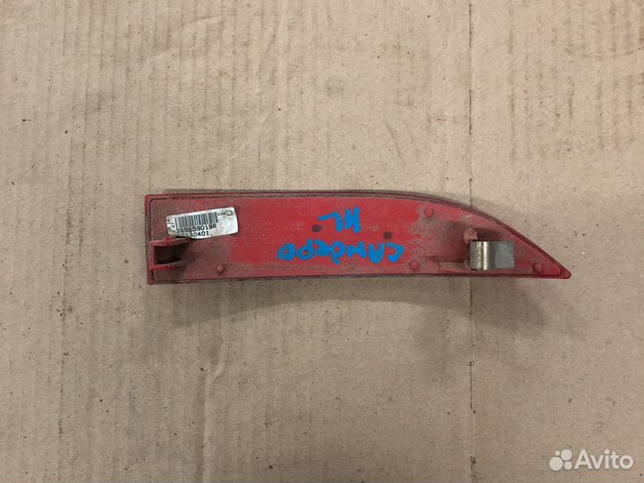 Renault sandero отражатель