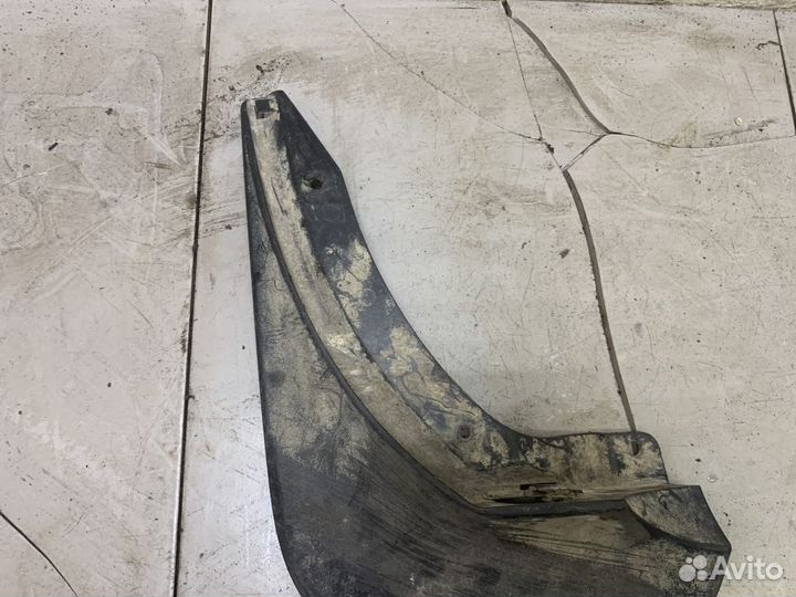 Брызговик задний Шкода