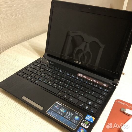 Ноутбук Asus UL30V
