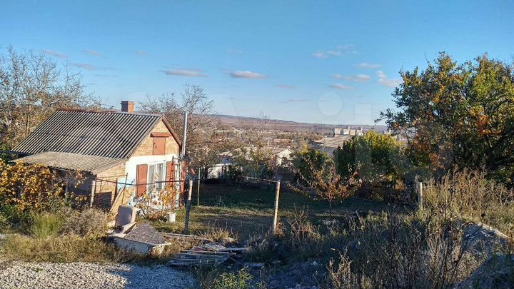 Дом 28 м² на участке 4,5 сот.