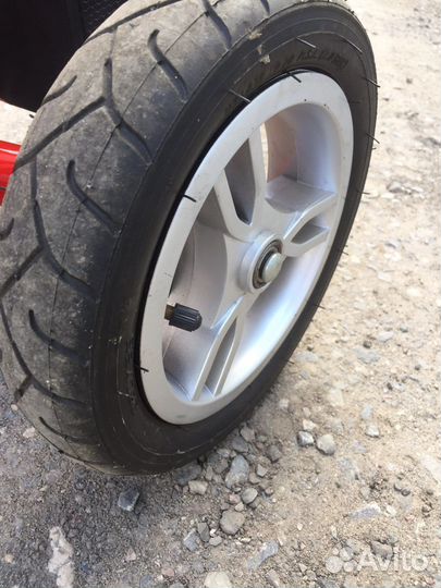 Велосипед с родительской ручкой