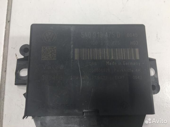 Блок управления парктроником Volkswagen Tiguan 5N1