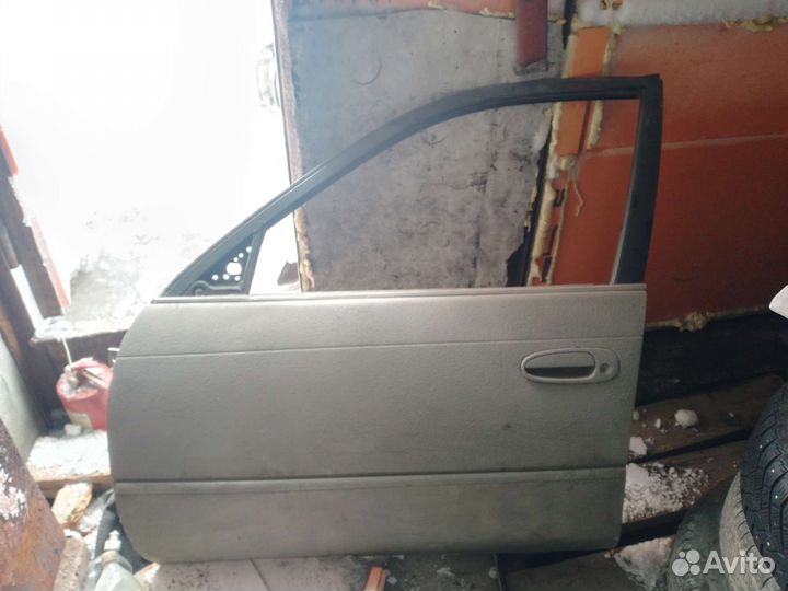 Двери тойота королла