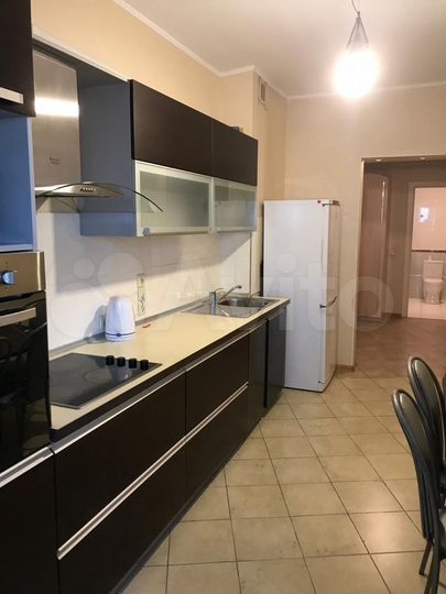 2-к. квартира, 60 м², 9/10 эт.