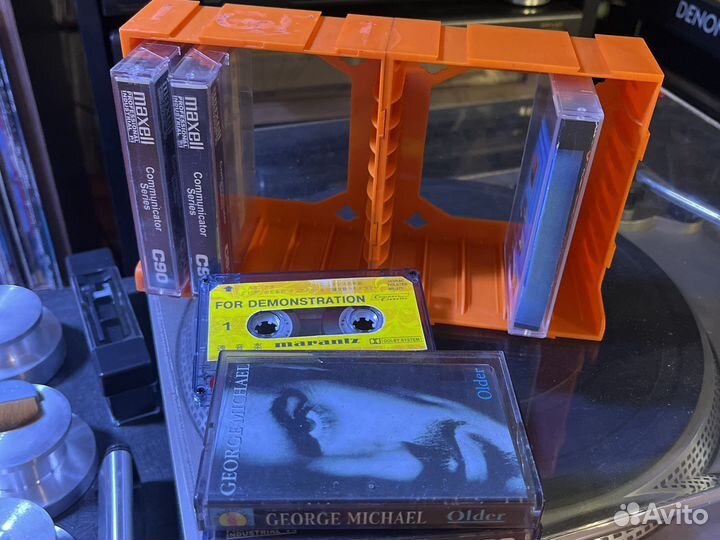 Подставки для аудио кассет (10 шт )