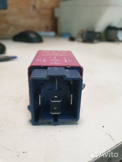 Реле стеклоочистителя 204 Volvo S70 B5244T 1999