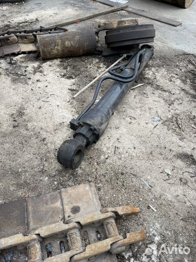 Гидроцилиндр стрелы CAT 330 DL
