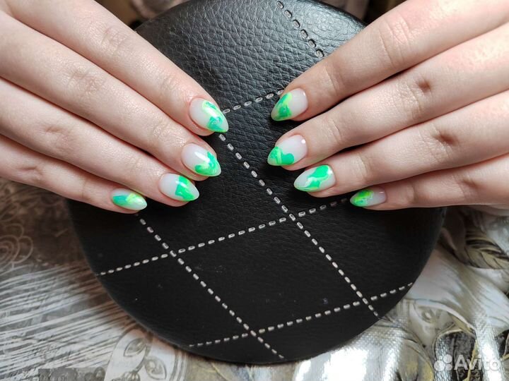 Маникюр.Педикюр