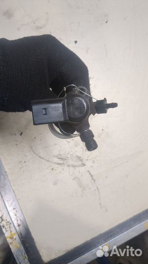 Форсунка топливная Land Rover Discovery 3, 2009