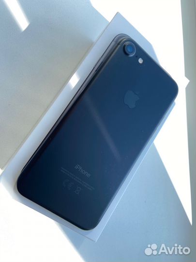 Apple iPhone 7 128Gb Jet Black