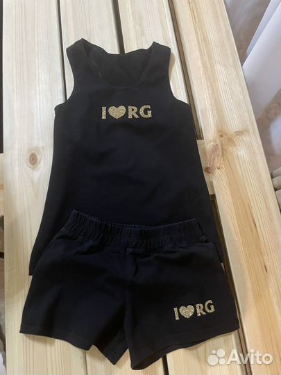 Костюм для занятий спортом (гимнастика)