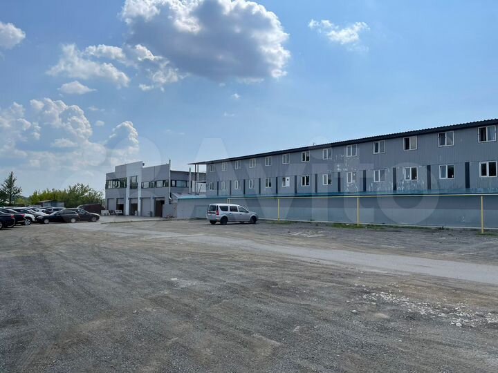 Офисы по ул Адоратского 90