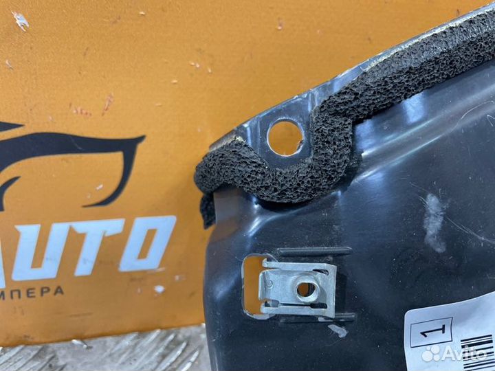 Шумоизоляция передняя левая Land Rover Range Rover