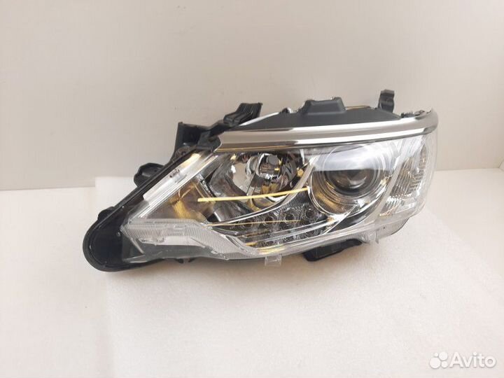 Фара левая Toyota Camry V55 2014-2018