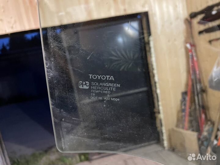 Стекло для задней правой двери