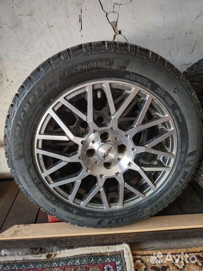 Michelin X-Ice North 4 205/55 R16