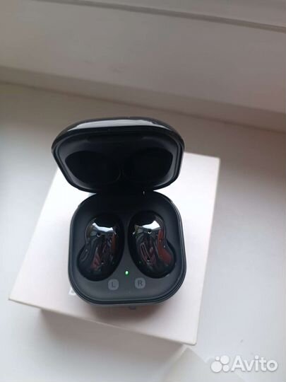 Беспроводные наушники samsung