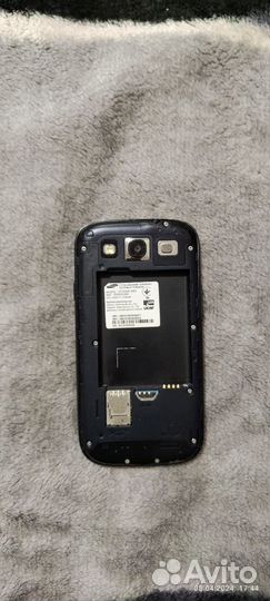 Samsung Galaxy S III GT-I9300, 16 ГБ