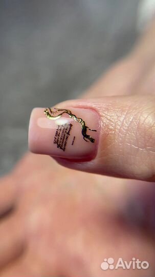 Модель на маникюр