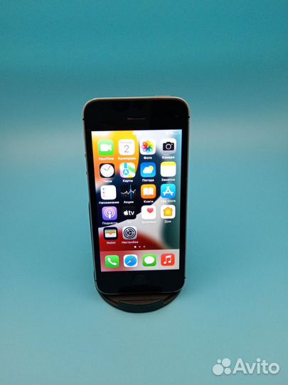 iPhone SE, 32 ГБ