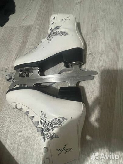 Коньки фигурные