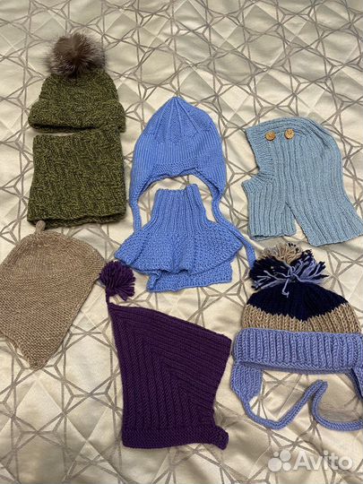 Шапка десткая вязаная ручная работа