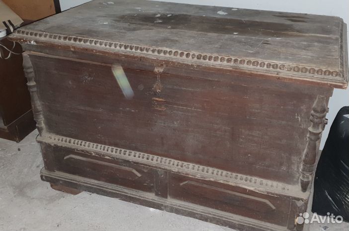 Сундук старинный антикварный