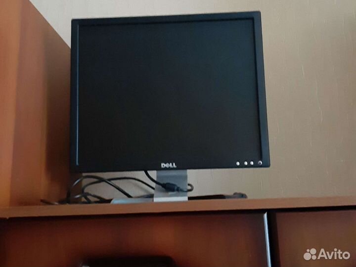 Монитор Dell 19