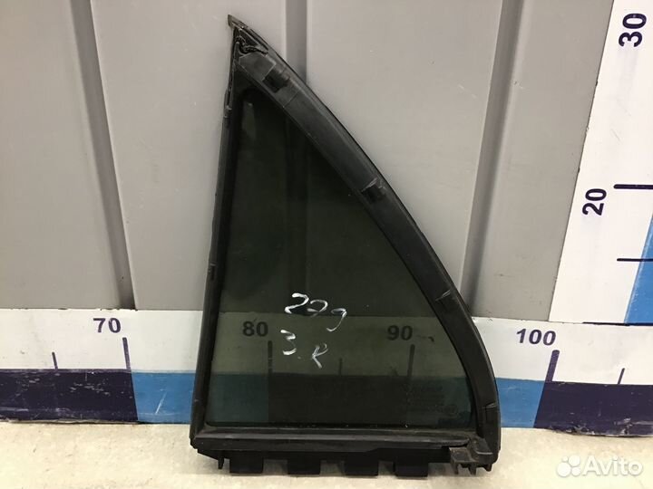 Стекло двери задней правой Toyota Corolla E12 2001