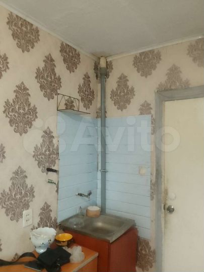 Комната 10 м² в 5-к., 2/5 эт.