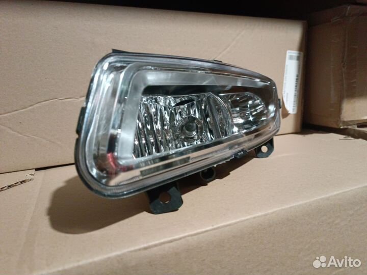 Фара противотуманная левая Фольксваген Поло 15-20