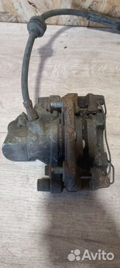 Суппорт задний левый Ford Kuga 2