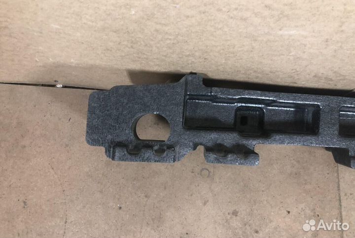 Абсорбер переднего бампера Hyundai Solaris 2