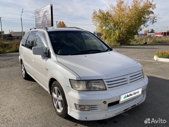 Mitsubishi Chariot 2.4 AT, 1999, 263 000 км