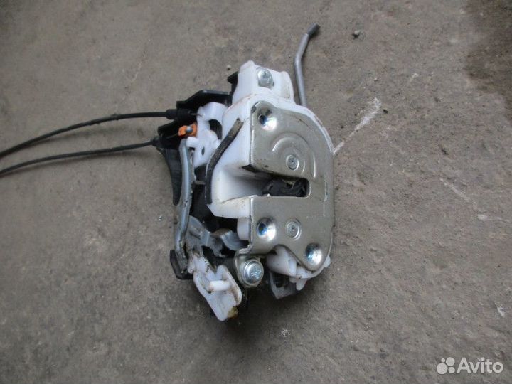 Замок двери задней правой Mitsubishi Lancer (CX,CY