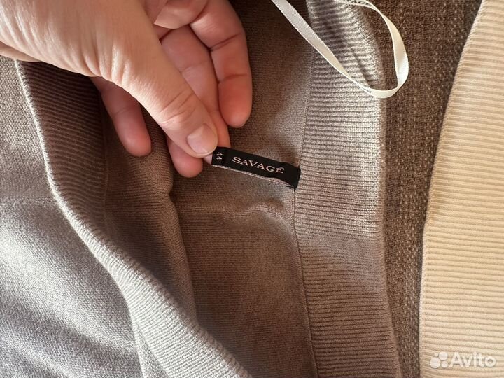 Костюм женский с юбкой 46 новый