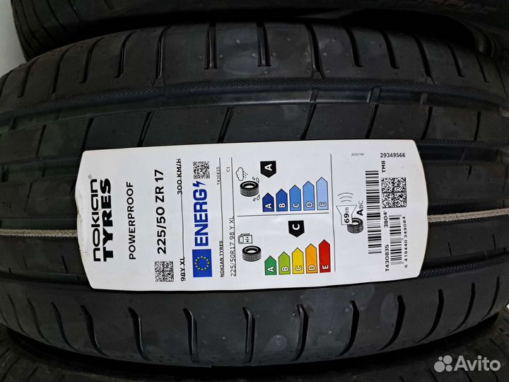 Nokian Tyres PowerProof 225/50 R17 98Y