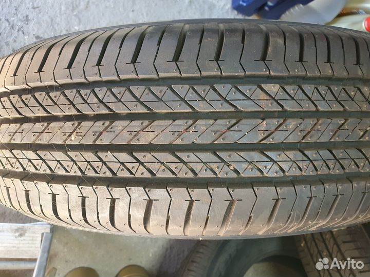 Bridgestone Dueler H/L 400 215/70 R17 и 215/70 R17 101H