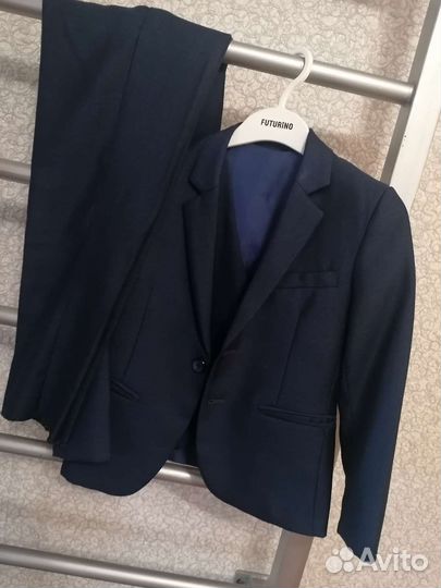 Школьный костюм