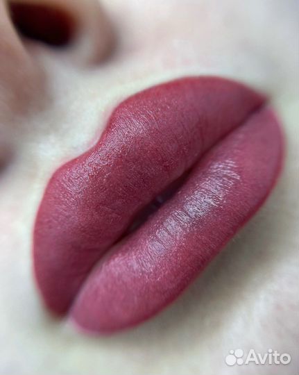 Перманентный макияж губ